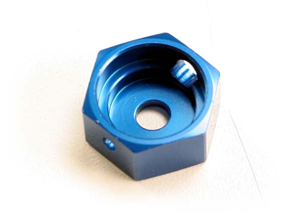 Traxxas 5165 Brake Adapter Blue T-Maxx